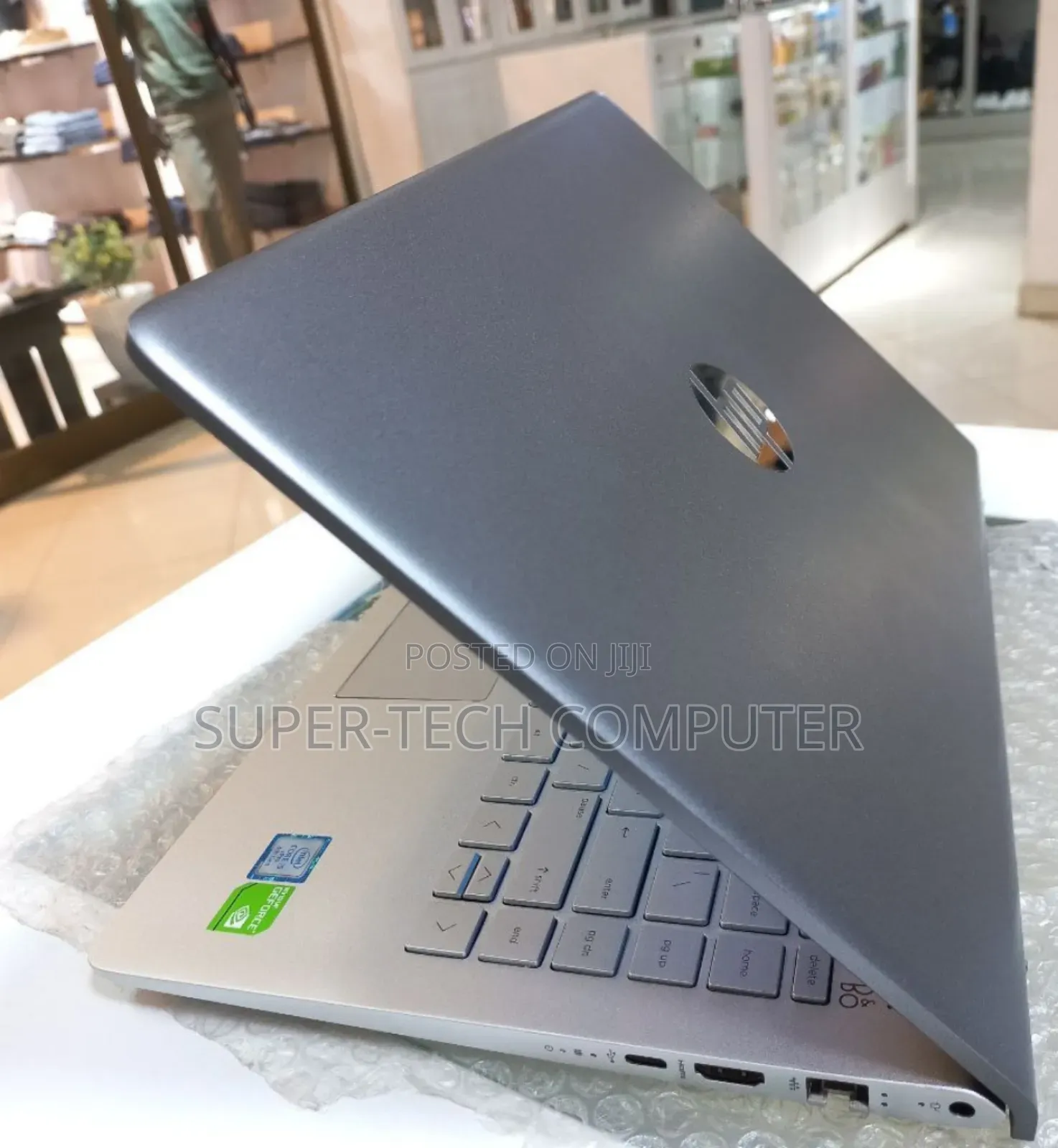 New Laptop HP Pavilion 15 8GB Intel Core I5 SSD 256GB