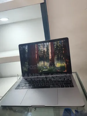 New Laptop Apple MacBook Pro 2018 8GB Intel Core I5 SSD 512GB