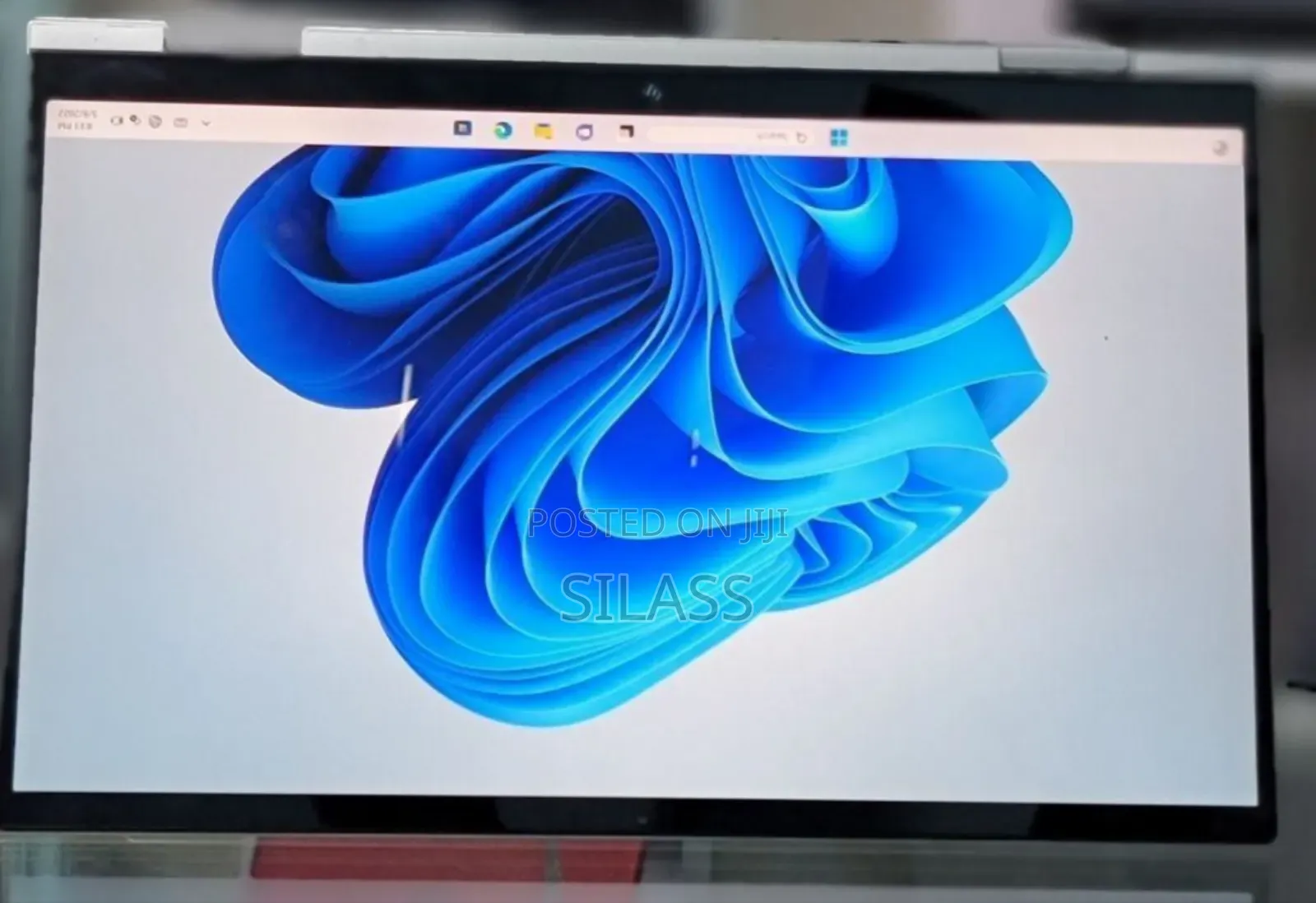 New Laptop HP Envy X360 8GB Intel Core I5 SSD 512GB