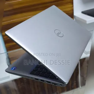 Photo - New Laptop Dell 16GB Intel Core I7 SSD 512GB