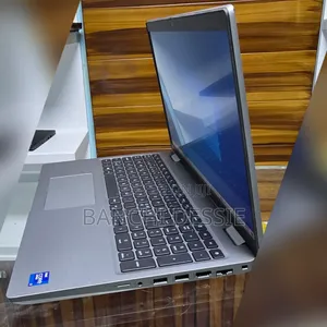 New Laptop Dell 16GB Intel Core I7 SSD 512GB