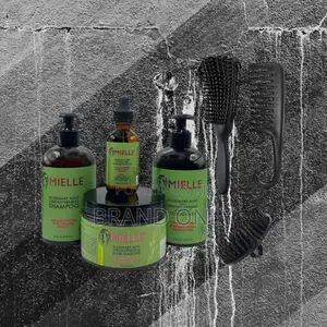 Photo - Mielle Conditioner Strengthens and Protects Strands