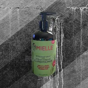 Mielle Conditioner Strengthens and Protects Strands