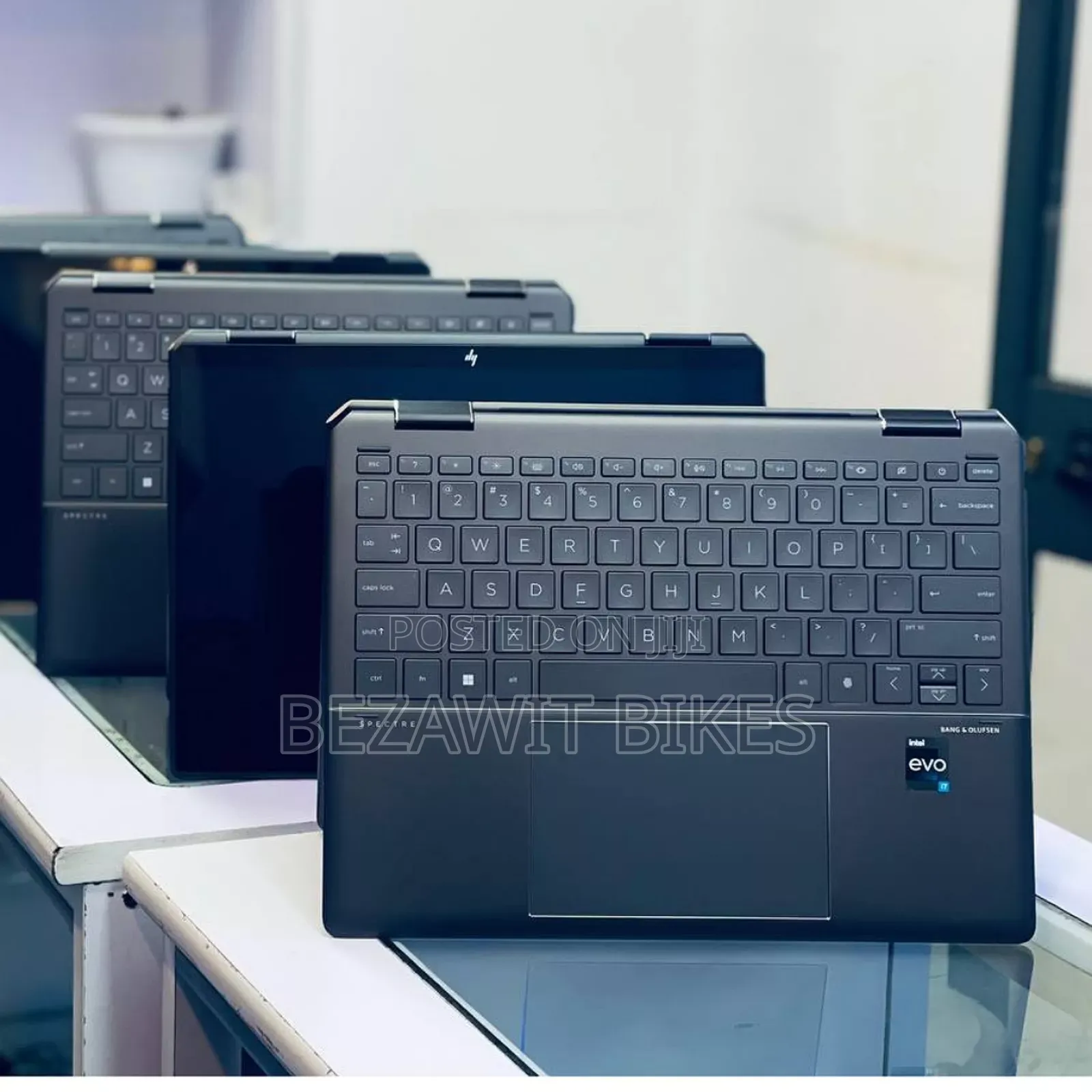 New Laptop HP Spectre X360 13 16GB Intel Core I7 SSD 1T