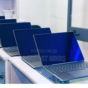 Photo - New Laptop HP Spectre X360 13 16GB Intel Core I7 SSD 1T