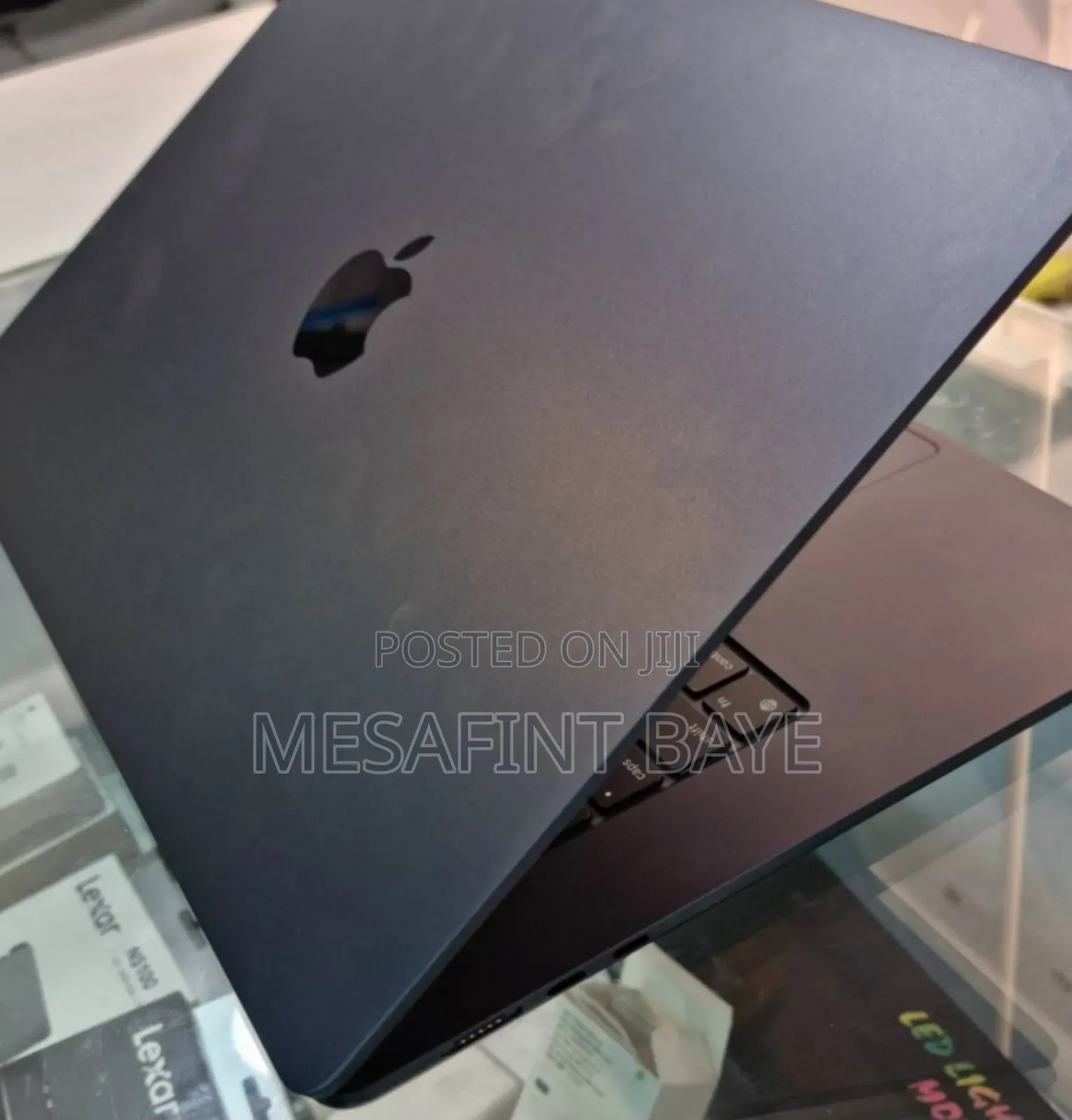 New Laptop Apple MacBook Air 2019 8GB Apple M3 SSD 256GB