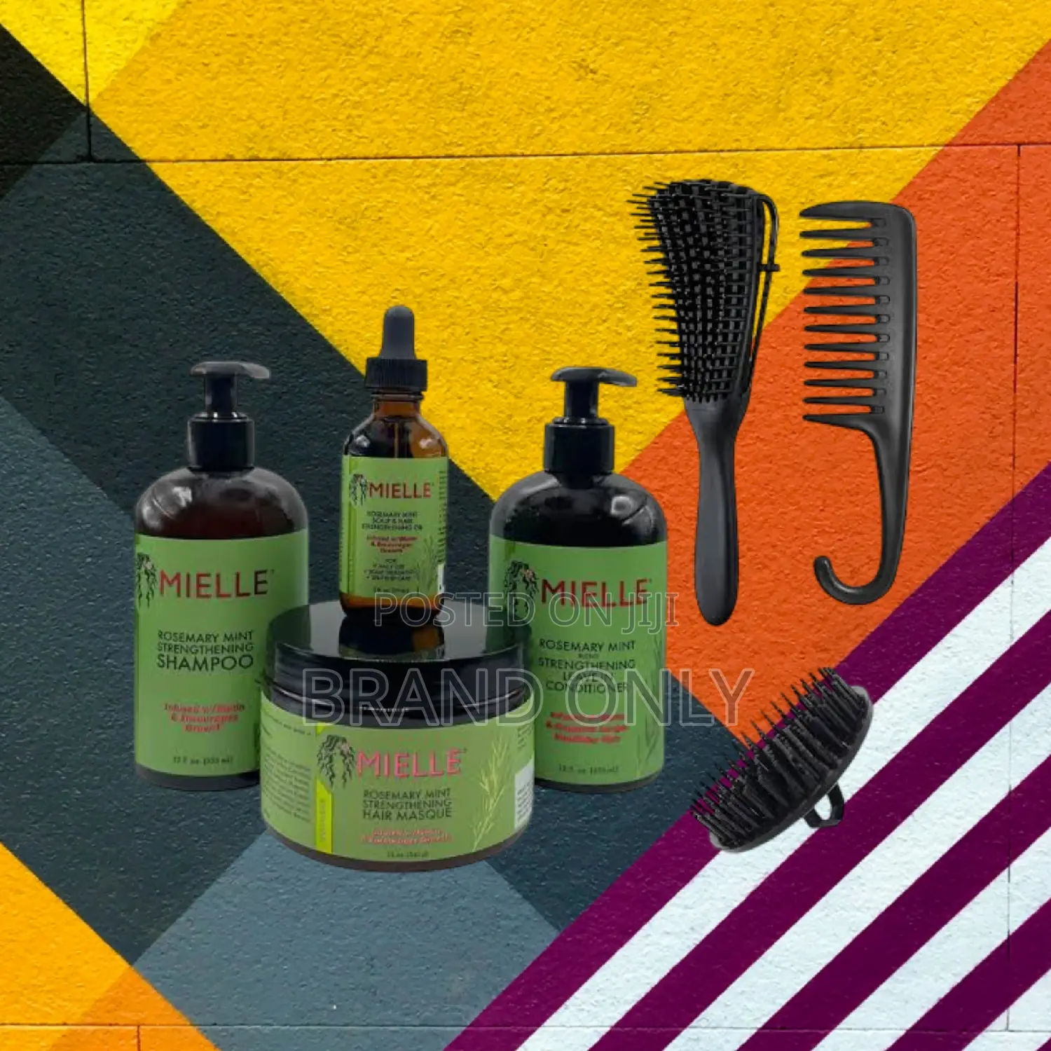 Mielle Conditioner Enhances Curl Definition Beautifully