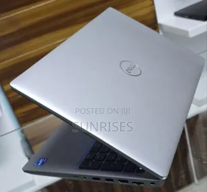 Photo - New Laptop Dell Precision 5570 16GB Intel Core I7 SSD 512GB