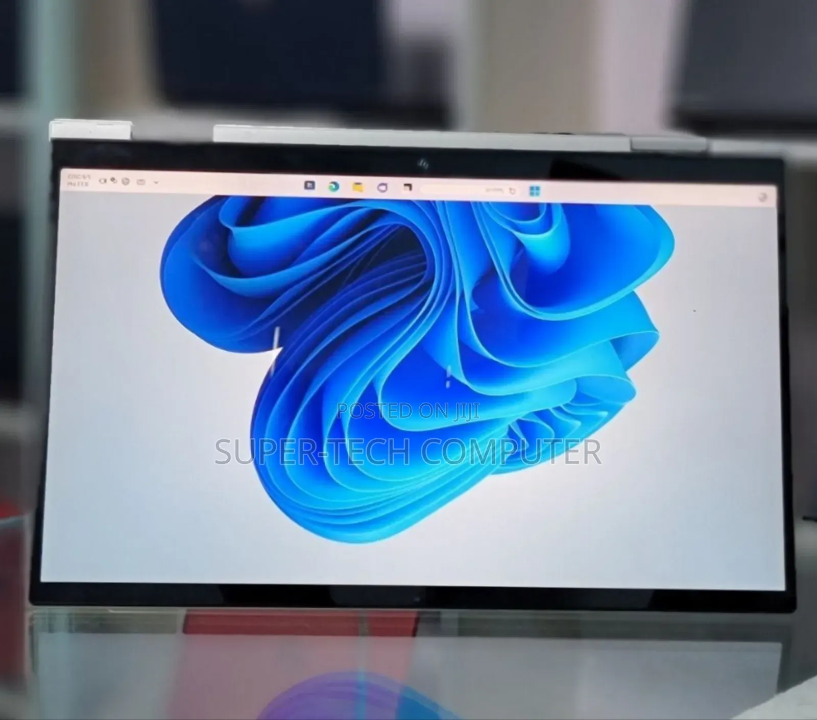 New Laptop HP Envy X360 8GB Intel Core I5 SSD 512GB