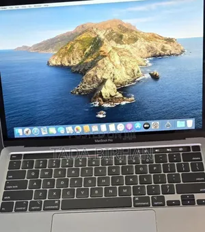 New Laptop Apple MacBook Pro 2017 16GB Intel Core I7 SSD 512GB