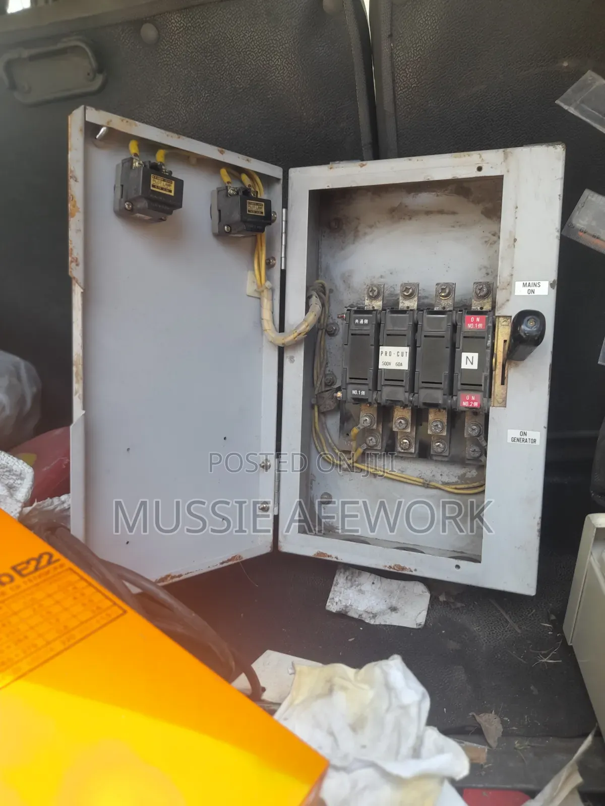 Manual Transfer Switch