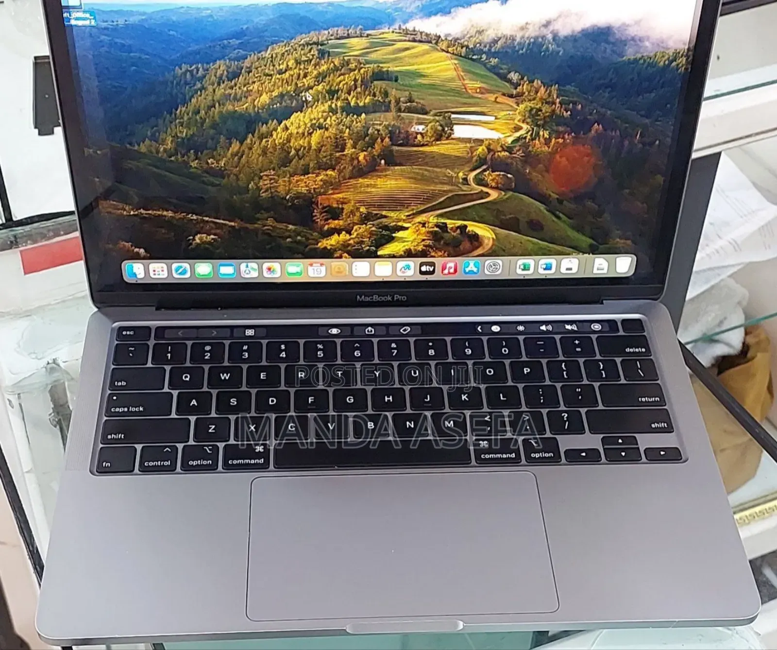 New Laptop Apple MacBook Pro 16GB Intel Core I7 SSD 512GB