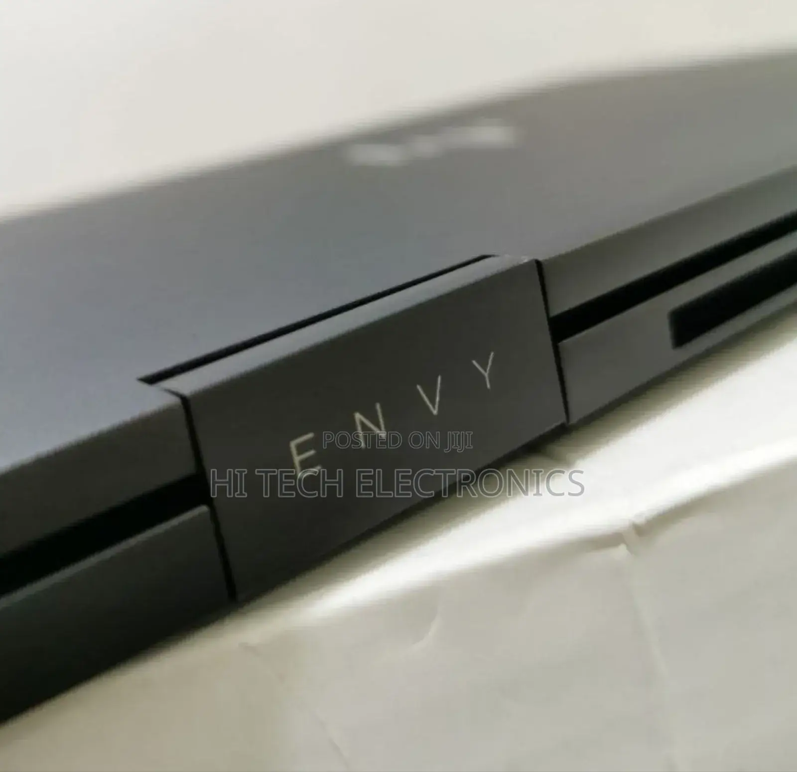 New Laptop HP Envy X360 8GB AMD Ryzen 7 SSD 512GB