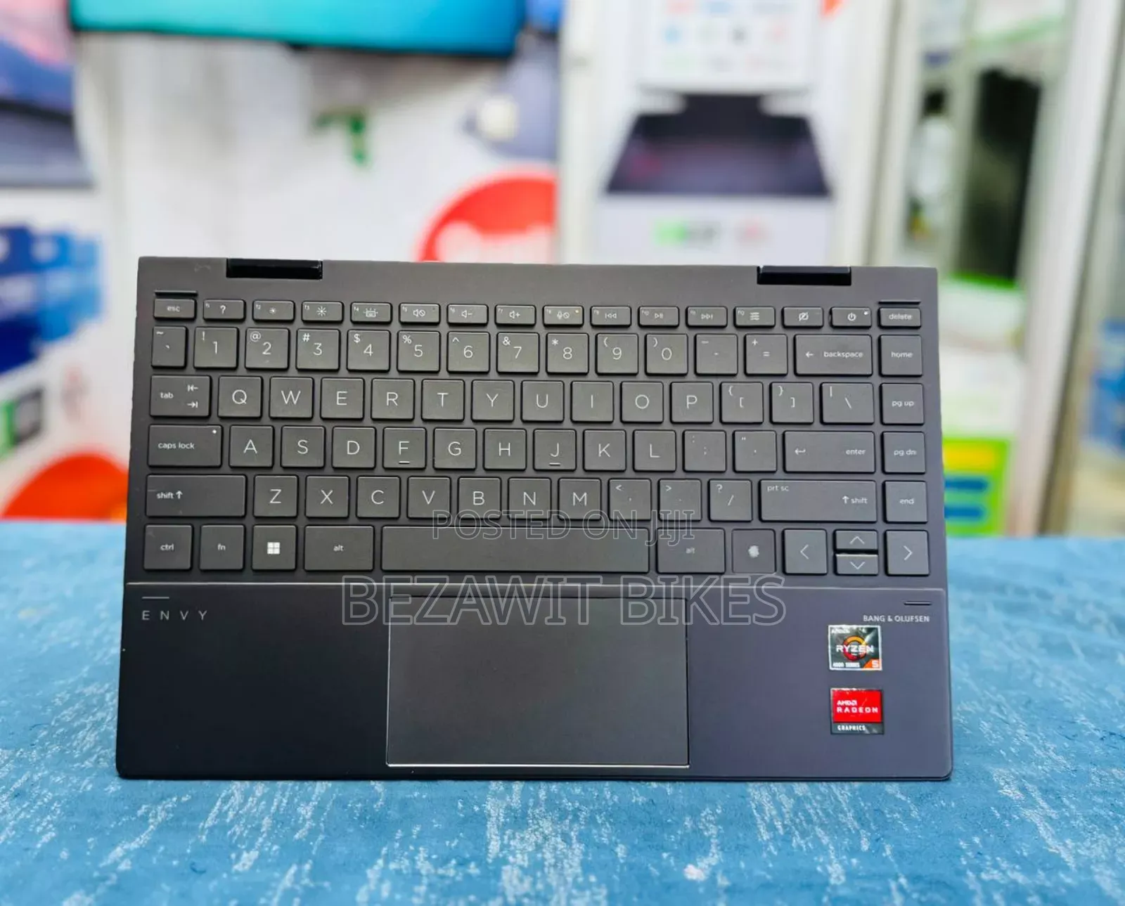 New Laptop HP Envy X360 8GB AMD Ryzen 5 SSD 512GB