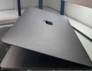 New Laptop Apple MacBook Pro 2018 8GB Intel Core I5 SSD 512GB