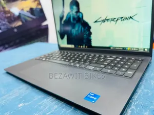 New Laptop Dell Vostro 3520 16GB Intel Core I5 SSD 512GB