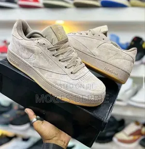 BRAND: Reebok El-Classico