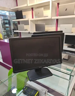 Photo - Dell Monitore