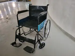 Photo - Folding Wheelchair眼mobility Comfy Sturdy Portable神wheelchair