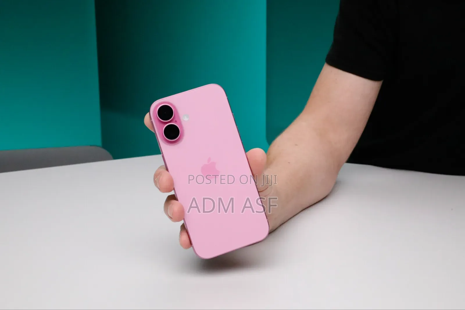 New Apple iPhone 16 128 GB Pink