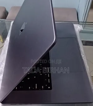 New Laptop Apple MacBook Pro M1 16GB Apple M1 SSD 512GB