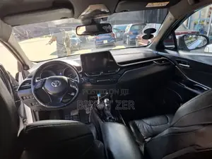 Toyota C-HR 2020 Silver