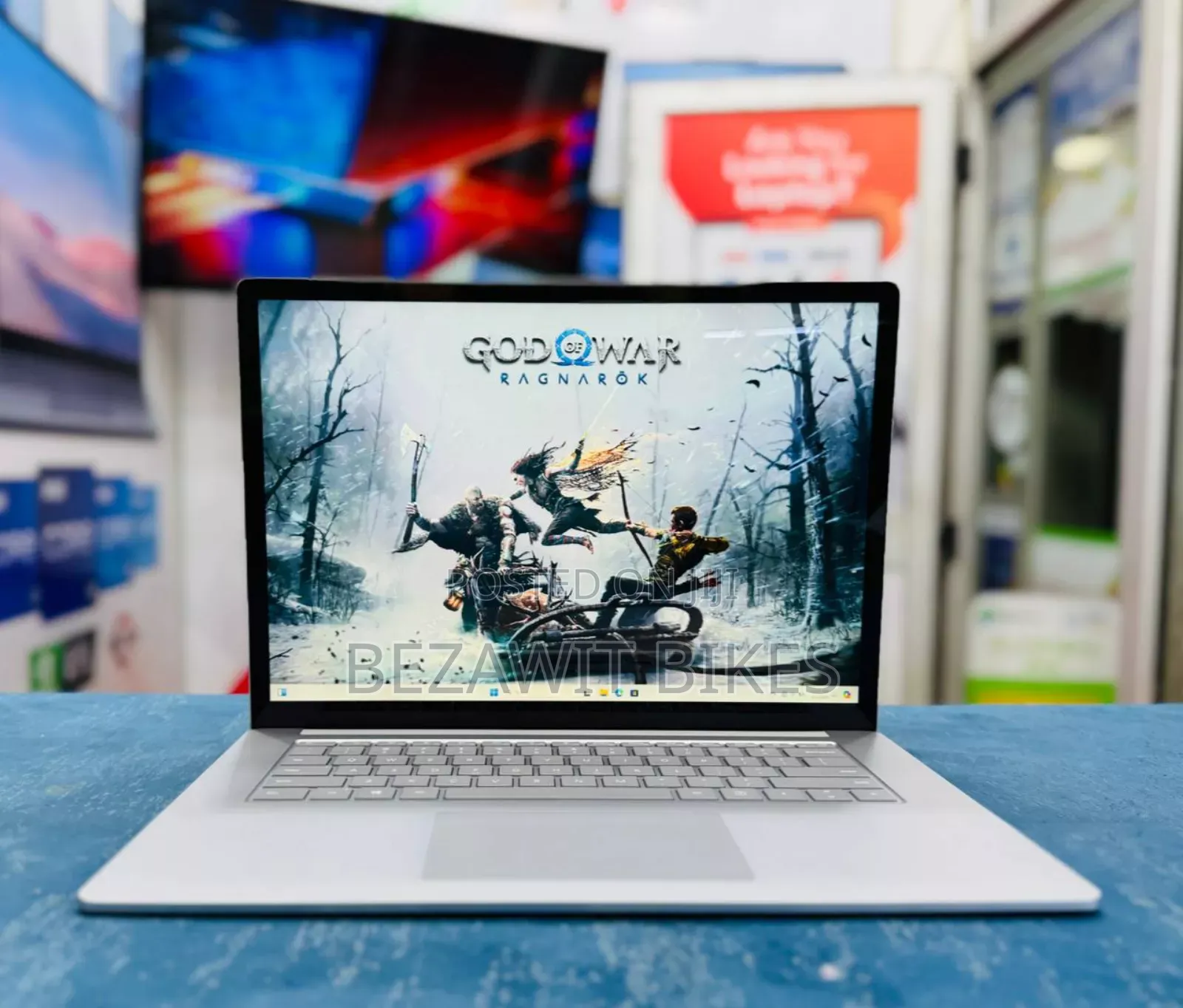 New Laptop 8GB AMD Ryzen 5 SSD 512GB