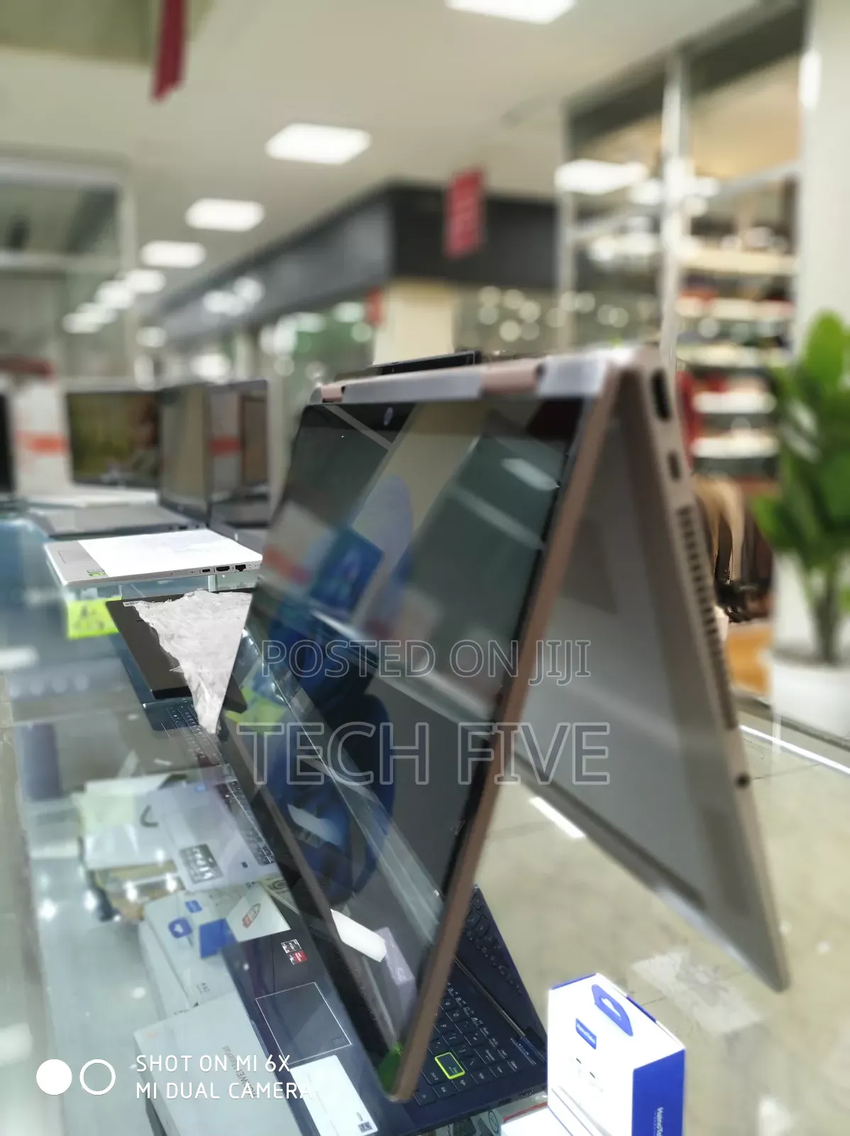 New Laptop HP Pavilion 13 X360 8GB Intel Core I5 SSD 1T