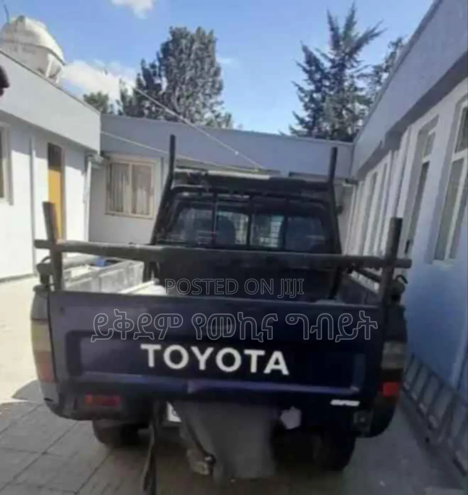 Toyota Hilux 2000 Blue