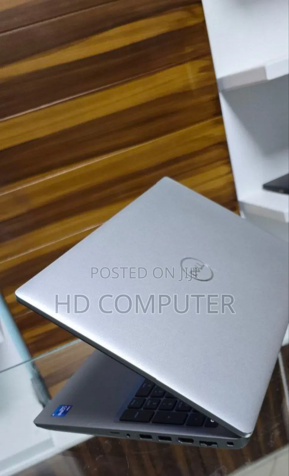 New Laptop Dell Precision 15 3520 16GB Intel Core I7 SSD 512GB