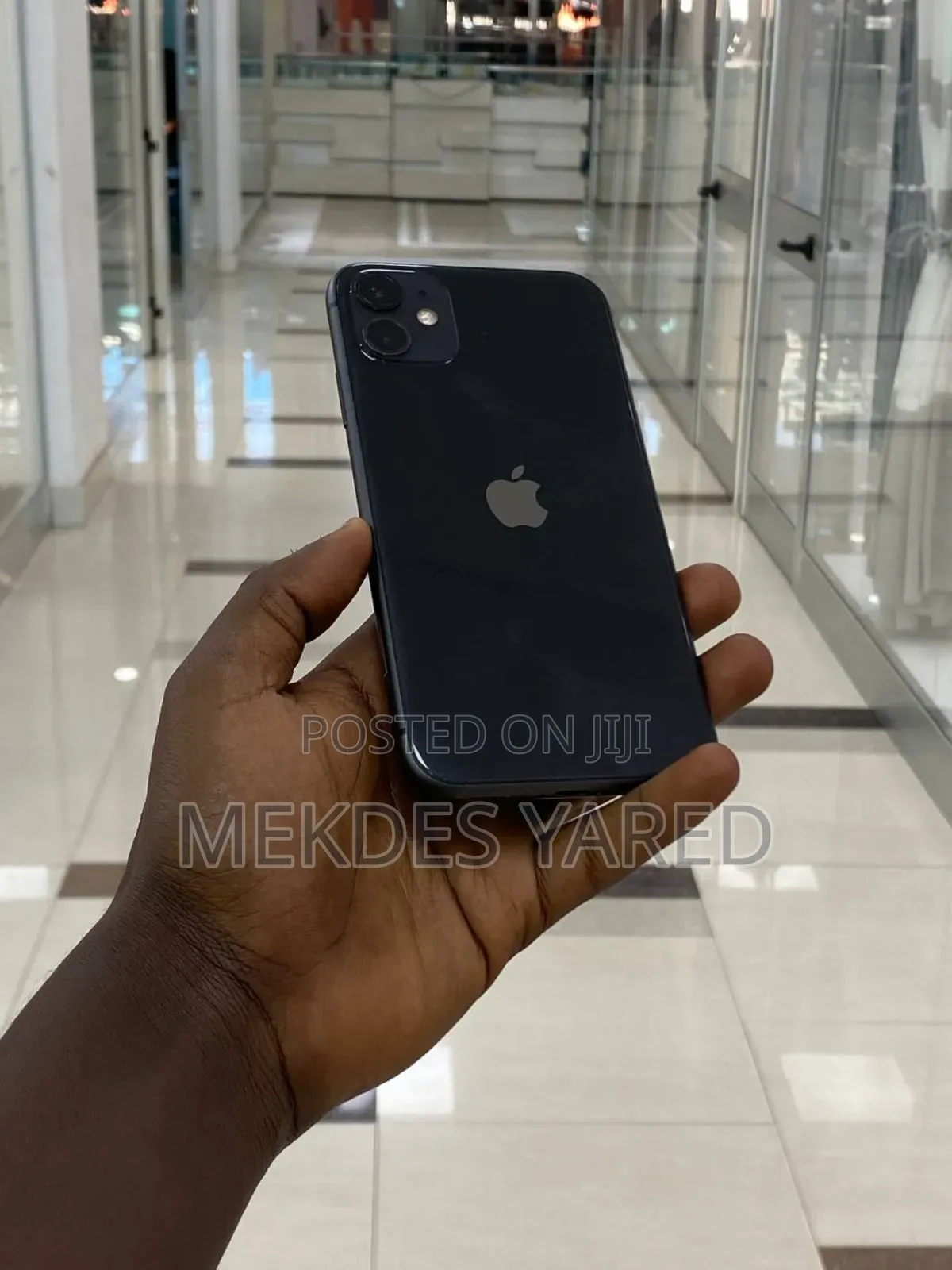 New Apple iPhone 11 64 GB Black
