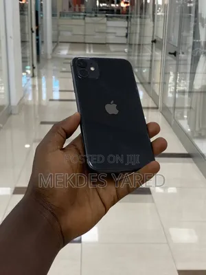 New Apple iPhone 11 64 GB Black
