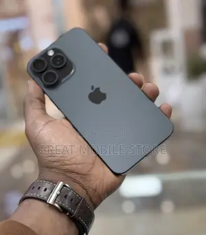 Photo - Apple iPhone 15 Pro Max 256 GB Black