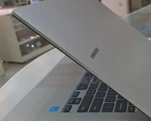 New Samsung Galaxy Book 2 4GB Qualcomm Snapdragon X Plus SSD 128GB