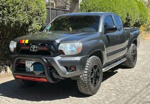Toyota Tacoma 2013 Black