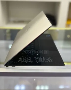 New Laptop Dell XPS 13 16GB Intel Core I7 SSD 512GB