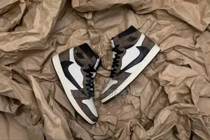 Photo - Travis Scoot Air Jordan 1