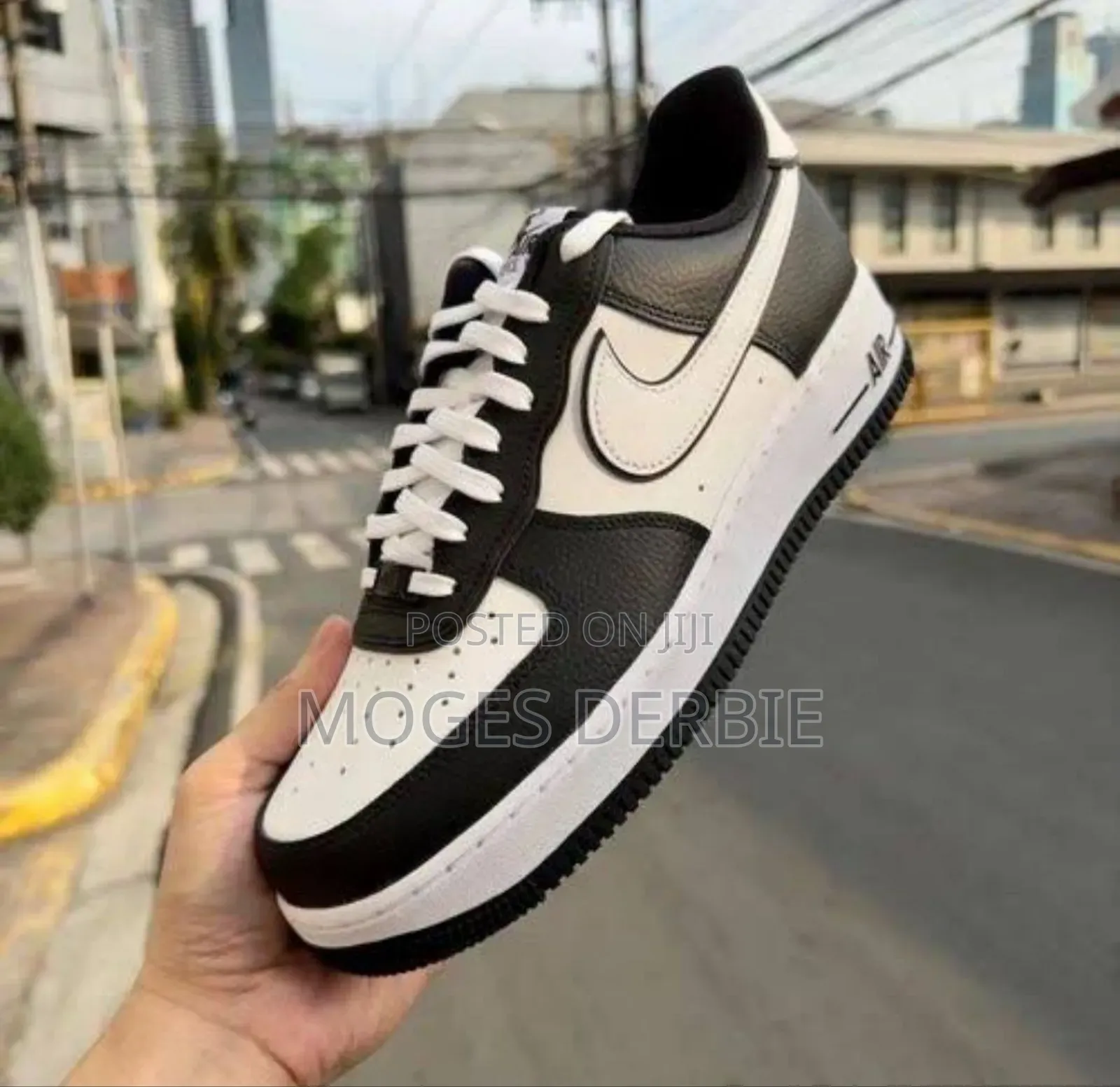 Nike Air Force 1
