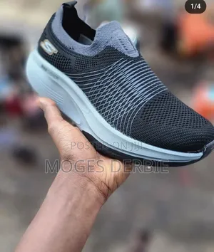 Skechers Men's Go Walk Max Walker