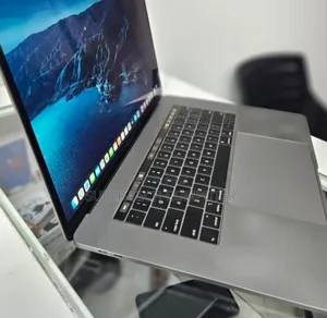 New Laptop Apple MacBook Pro 2019 16GB Intel Core I9 SSD 1T