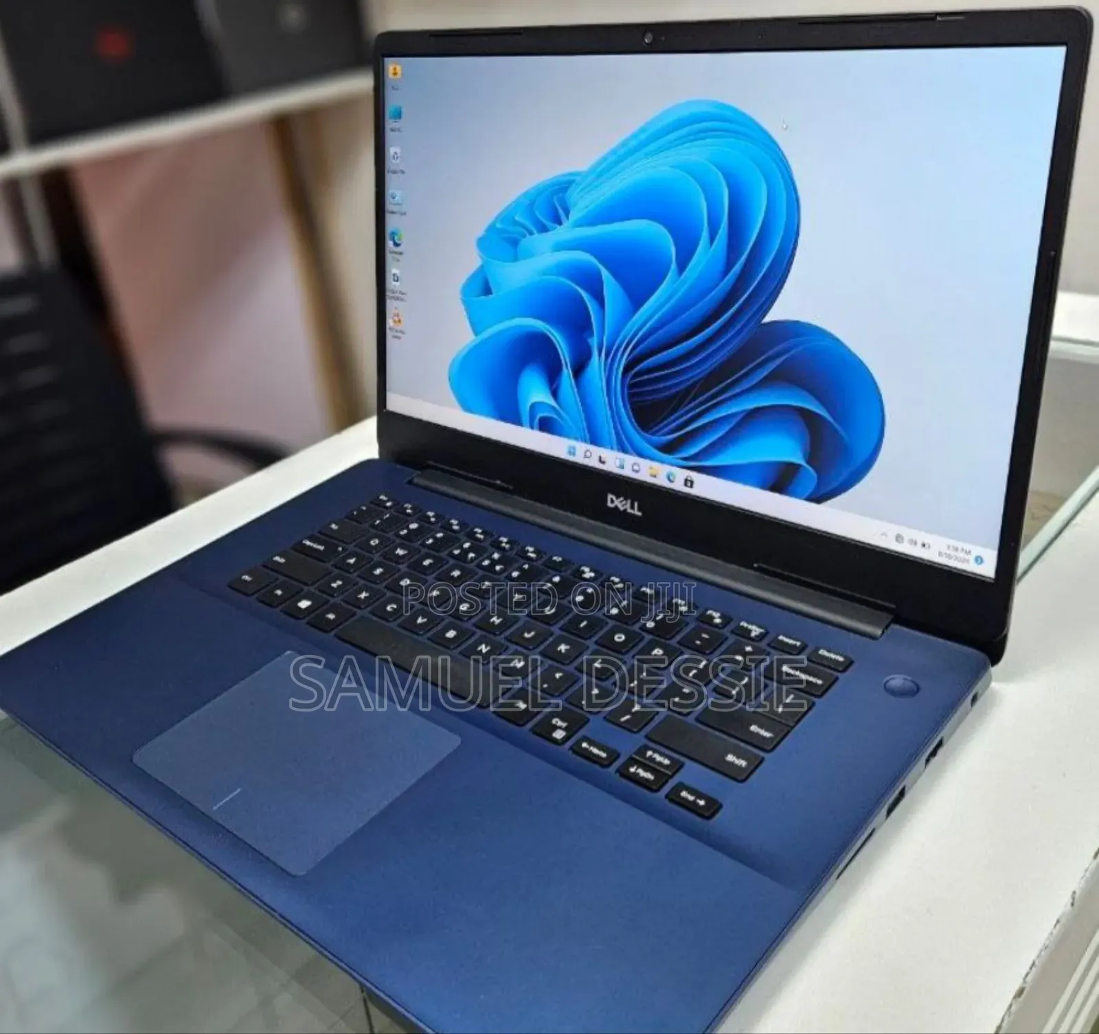 New Laptop Dell Inspiron 15 8GB Intel Core I5 SSD 256GB