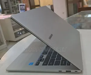 New Laptop Samsung Galaxy Book 2 4GB Intel Core I5 SSD 128GB