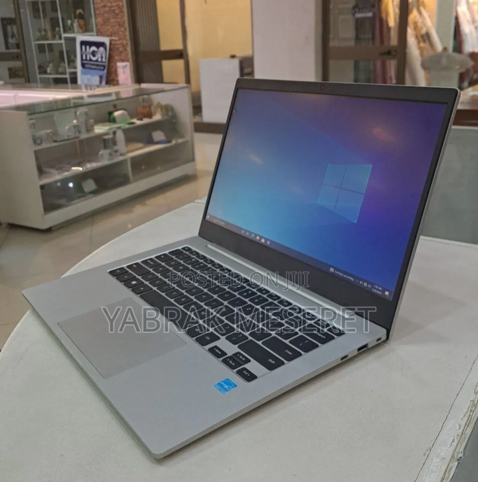 New Laptop Samsung Galaxy Book 2 4GB Intel Core I5 SSD 128GB