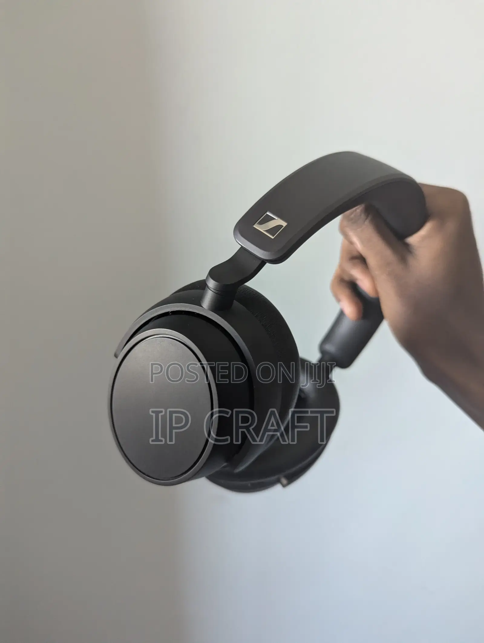 Sennheiser Accentum Plus