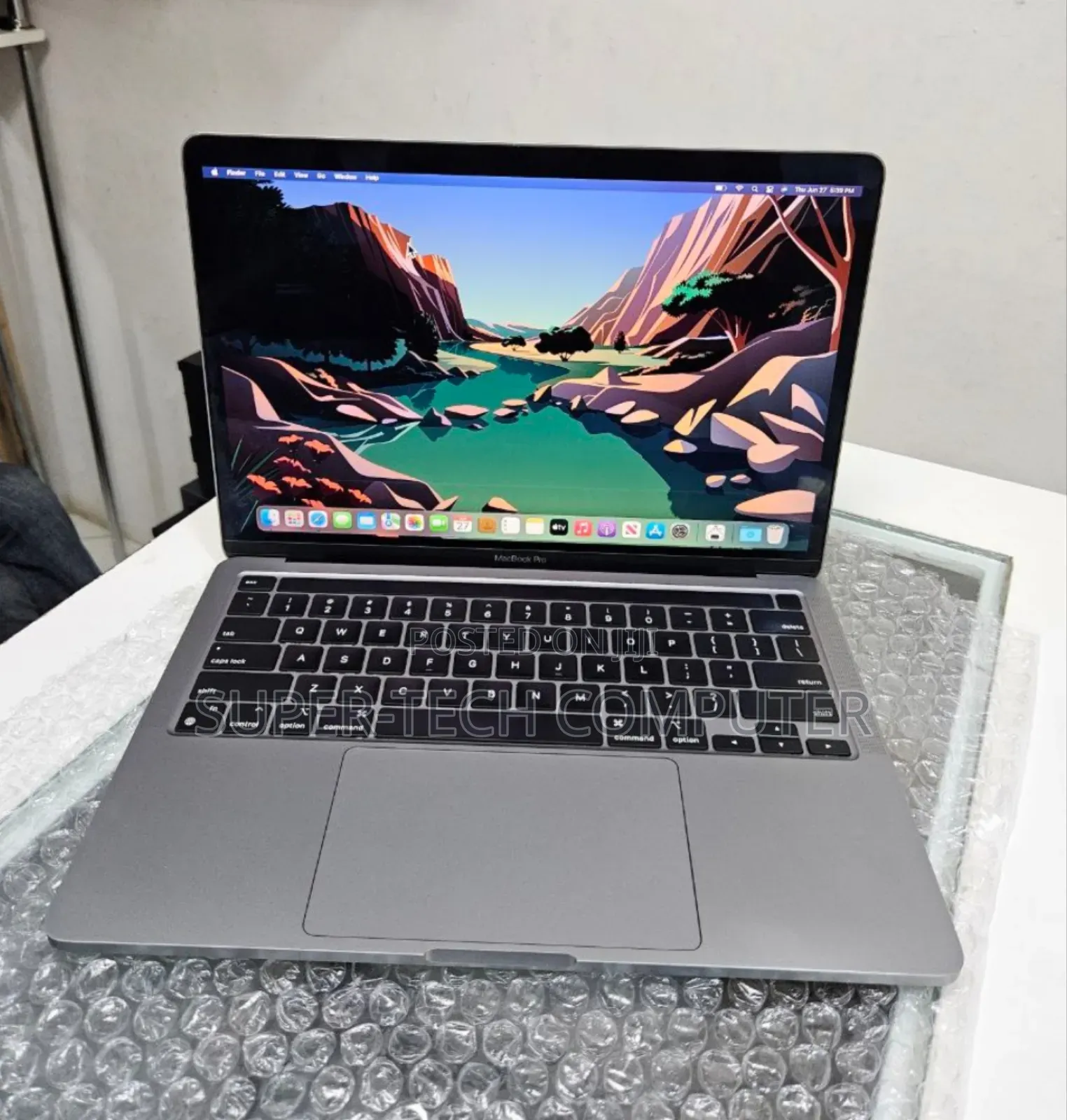 New Laptop Apple MacBook Pro 2019 16GB Intel Core I9 SSD 1T