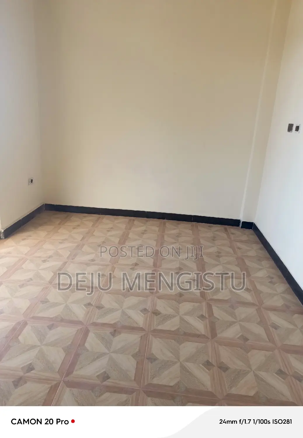 5bdrm House in ሰባ ሁለት, Bole for sale