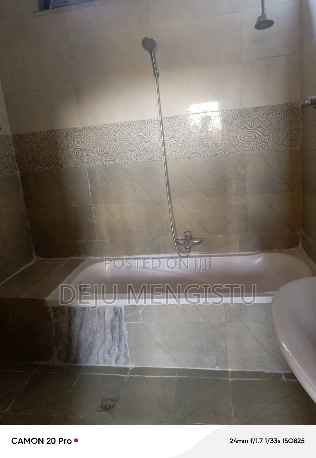 5bdrm House in ሰባ ሁለት, Bole for sale