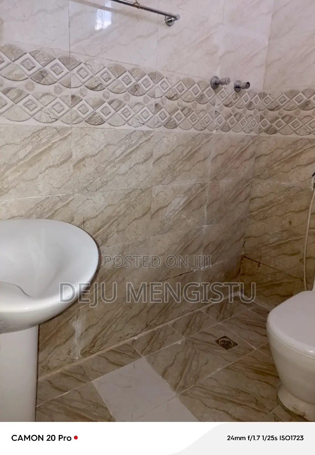 5bdrm House in ሰባ ሁለት, Bole for sale