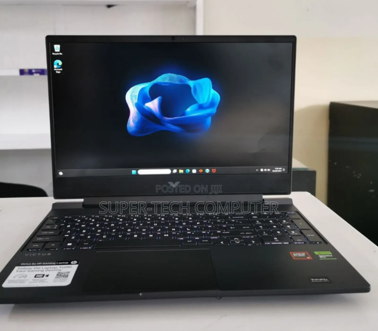 New Laptop HP Victus 16 16GB AMD Ryzen 5 SSD 512GB