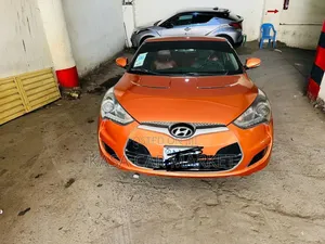 Photo - Hyundai Veloster Automatic 2012 Brown